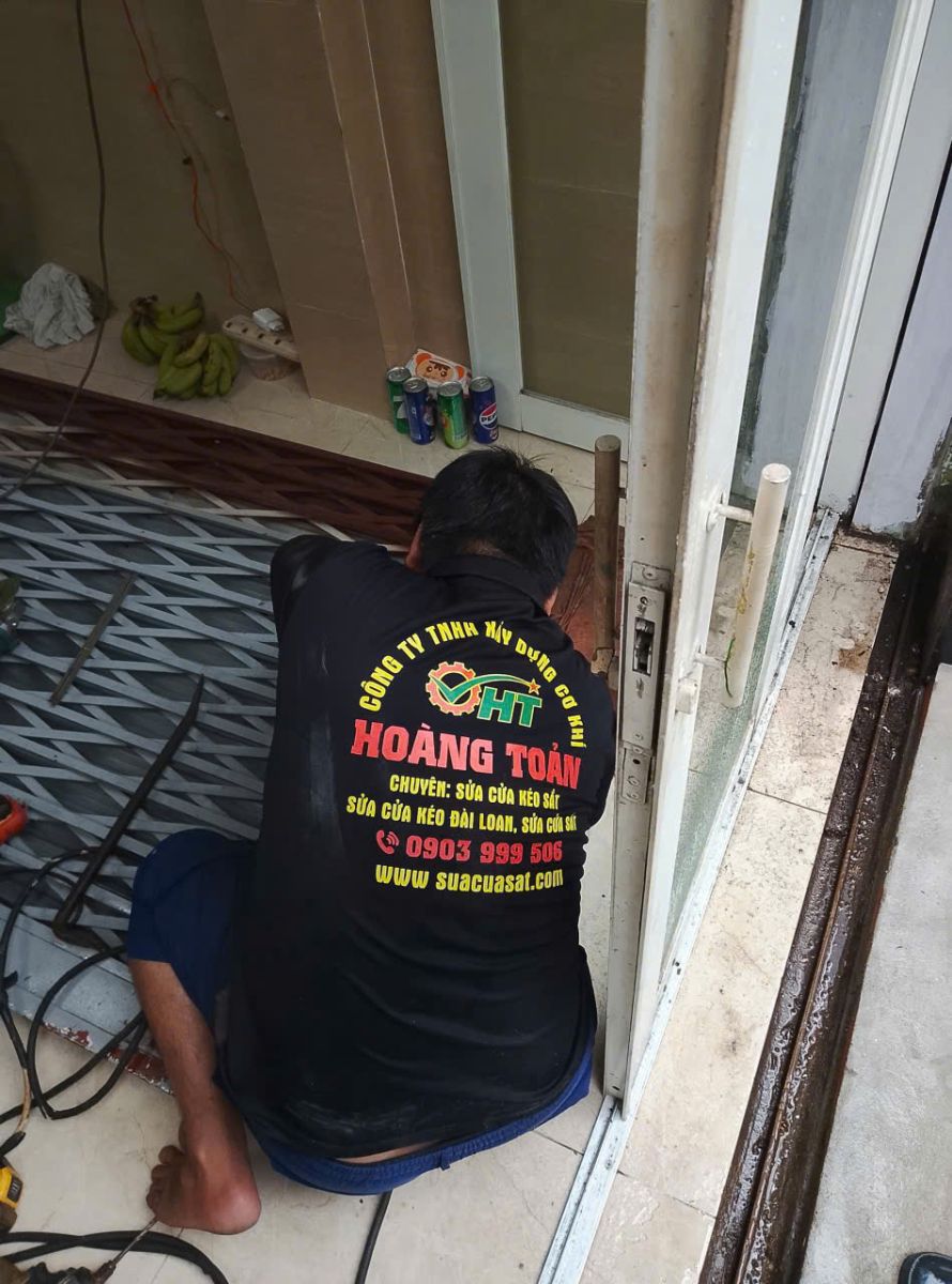 Thợ sửa cửa lùa tại Dĩ An Bình Dương