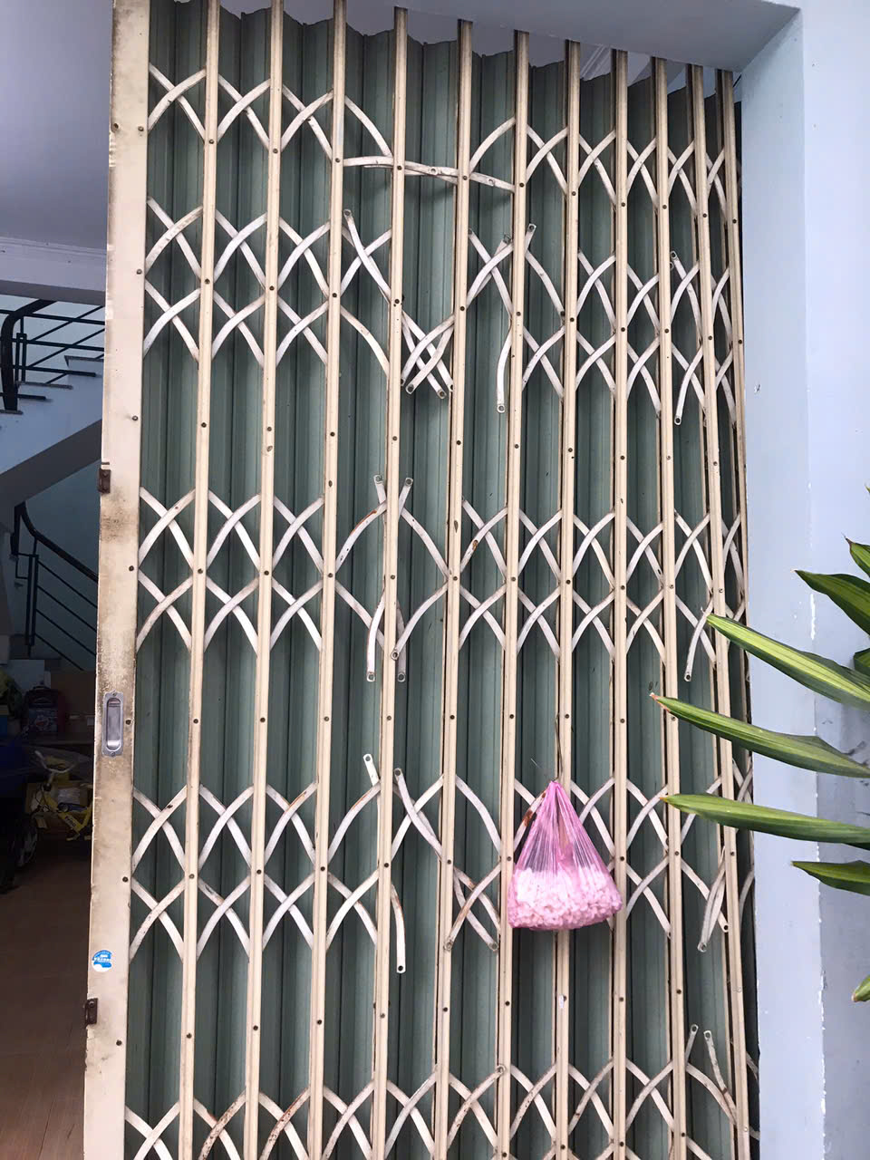 sửa cửa kéo sắt tại nhà ,TP HCM