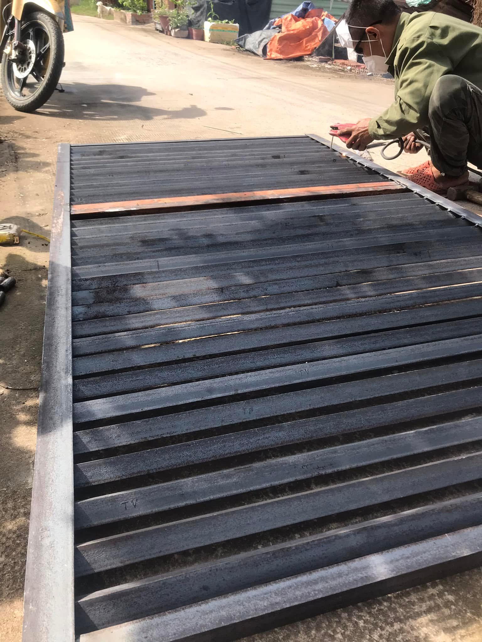 sửa cửa sắt tại nhà TP HCM